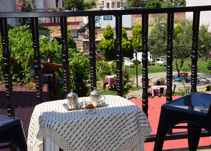 伊甸塞勒涅酒店 Ayvalı
