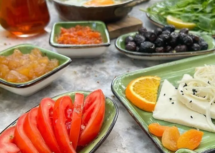 伊甸塞勒涅酒店 2*