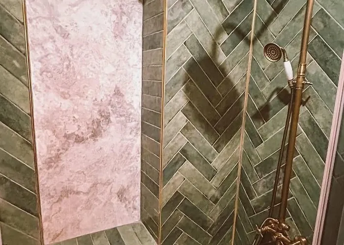 伊甸塞勒涅酒店 酒店 2*